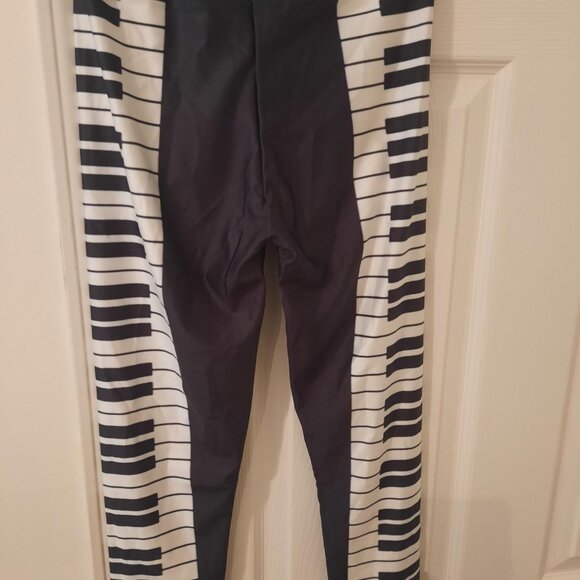 In The Right Key Piano Tights - Picture 1 of 1